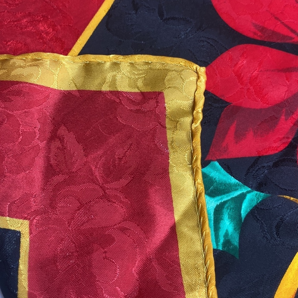 Vintage Christmas Scarf With French Horn & Poinsettia Design 36x36 - Picture 5 of 5
